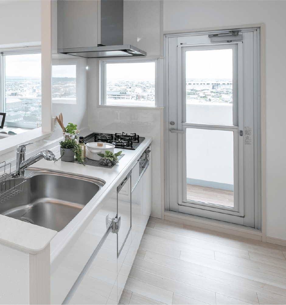 勝手口付きキッチン