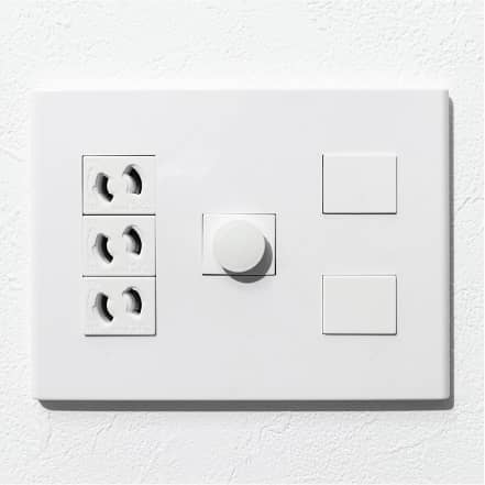 マルチメディア対応コンセント